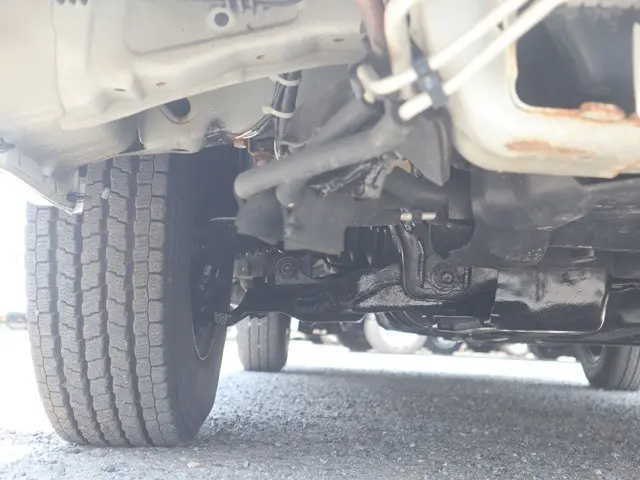 トヨタ ハイエースバン QDF-GDH206V(4WD)の写真24
