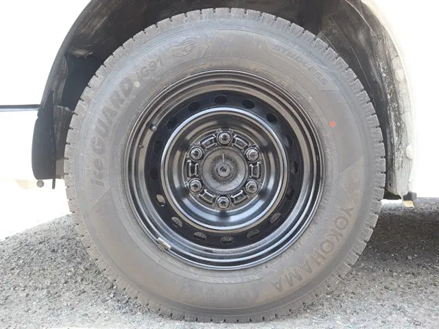トヨタ ハイエースバン QDF-GDH206V(4WD)の写真26