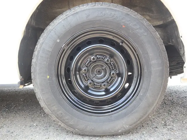 トヨタ ハイエースバン QDF-GDH206V(4WD)の写真27