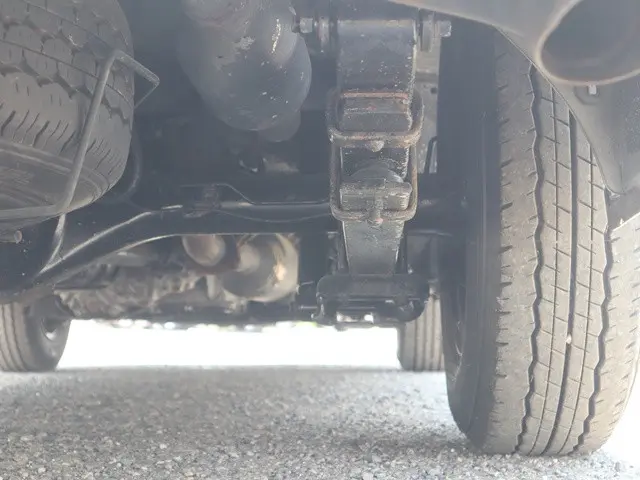 トヨタ ハイエースバン QDF-GDH206V(4WD)の写真29