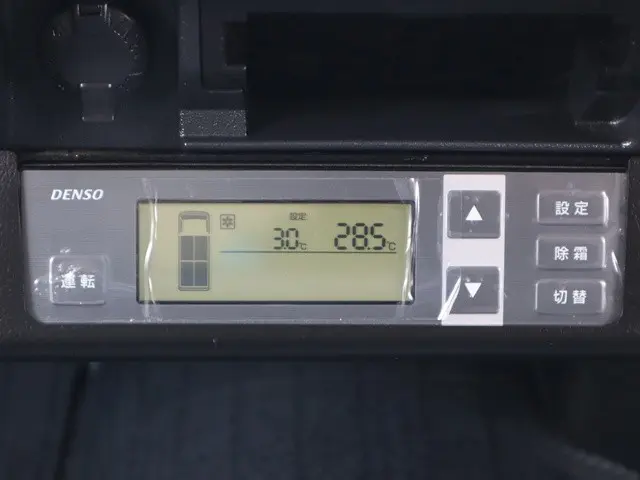 トヨタ ハイエースバン QDF-GDH206V(4WD)の写真42