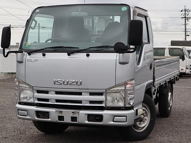 いすゞ エルフ TKG-NHR85A(2WD)の写真1