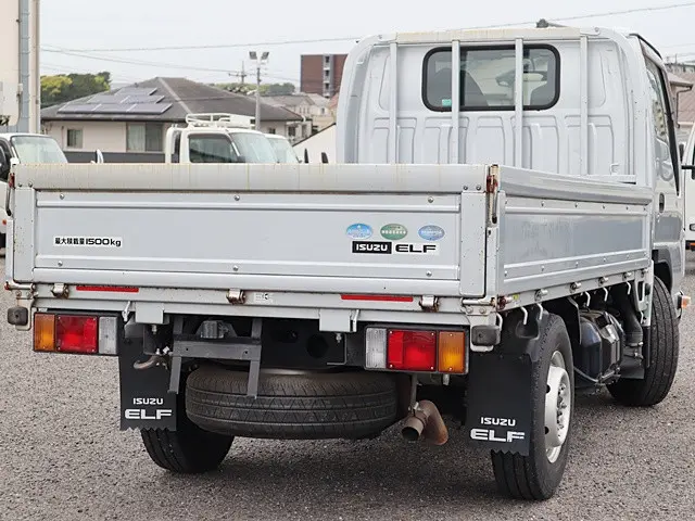 いすゞ エルフ TKG-NHR85A(2WD)の写真3