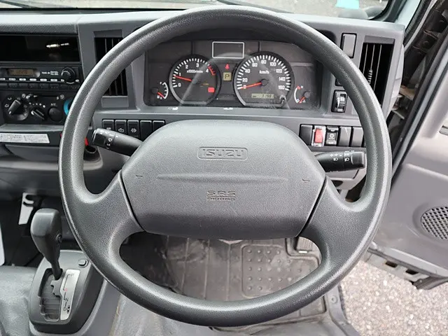 いすゞ エルフ TKG-NHR85A(2WD)の写真4