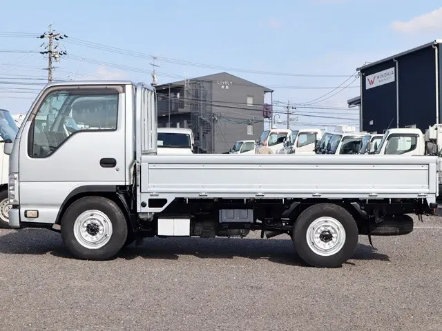 いすゞ エルフ TKG-NHR85A(2WD)の写真9