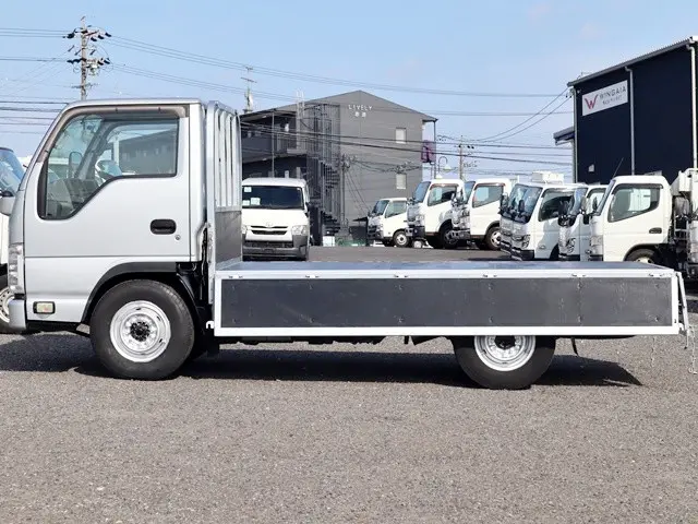 いすゞ エルフ TKG-NHR85A(2WD)の写真13