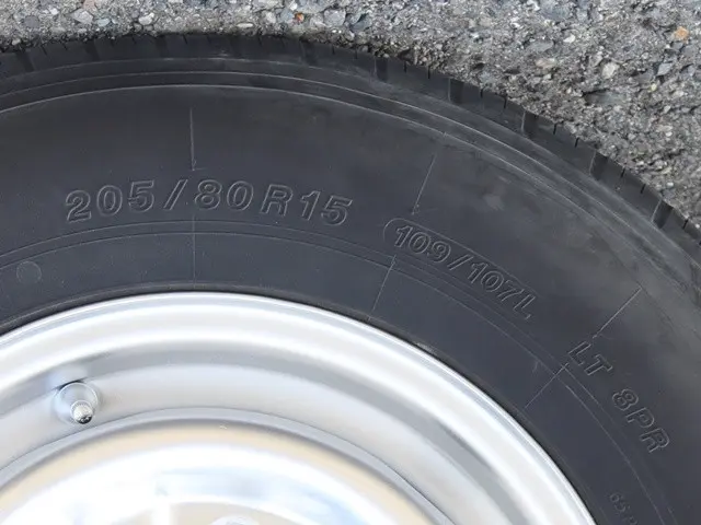 いすゞ エルフ TKG-NHR85A(2WD)の写真20