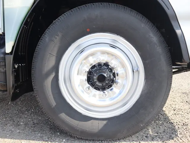 いすゞ エルフ TKG-NHR85A(2WD)の写真21