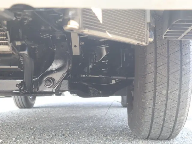 いすゞ エルフ TKG-NHR85A(2WD)の写真23