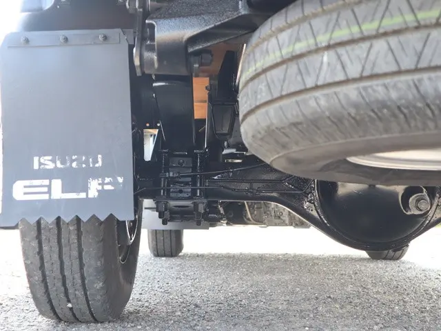 いすゞ エルフ TKG-NHR85A(2WD)の写真26