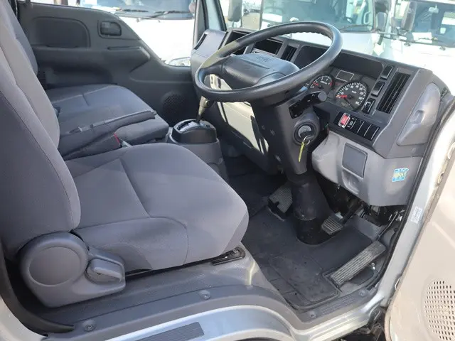 いすゞ エルフ TKG-NHR85A(2WD)の写真29