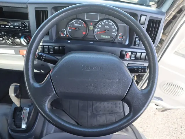 いすゞ エルフ TKG-NHR85A(2WD)の写真33
