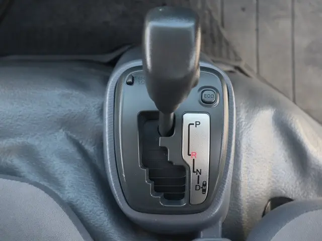 いすゞ エルフ TKG-NHR85A(2WD)の写真34