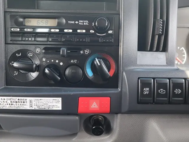 いすゞ エルフ TKG-NHR85A(2WD)の写真35
