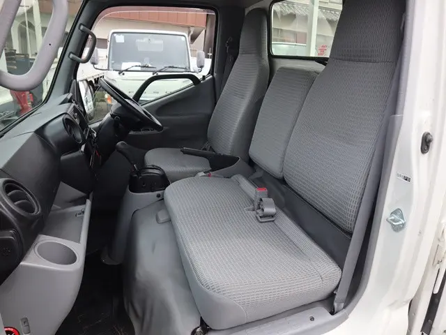 トヨタ ダイナ ABF-TRY220(2WD)の写真32