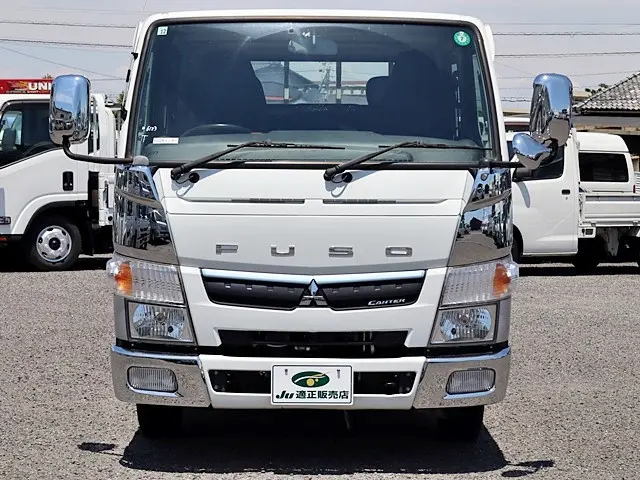 三菱 キャンター TPG-FBA00(2WD)の写真3