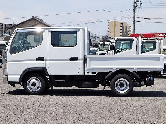 三菱 キャンター TPG-FBA00(2WD)の写真9