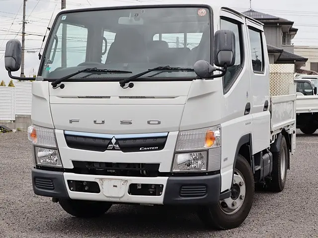 三菱 キャンター TPG-FDA00(4WD)の写真1