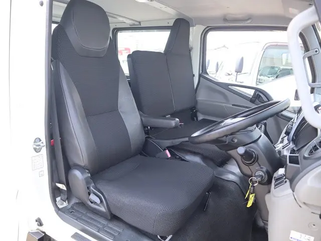 三菱 キャンター TPG-FDA00(4WD)の写真33