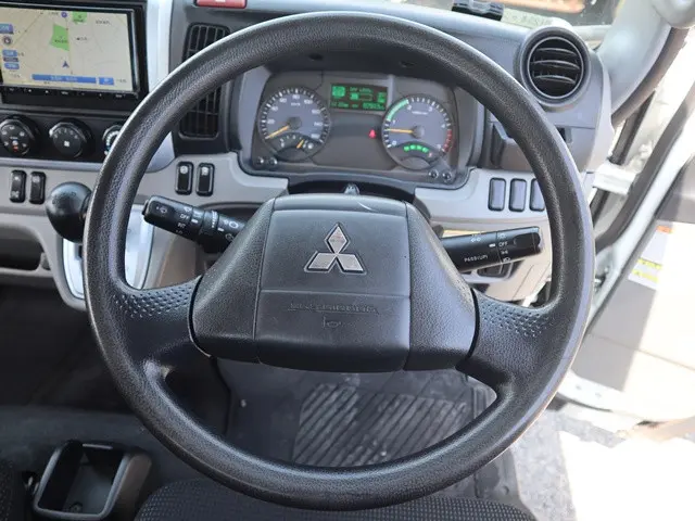 三菱 キャンター 2RG-FBA20の写真33