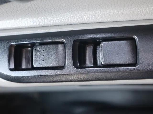 三菱 キャンター 2RG-FBA20の写真37
