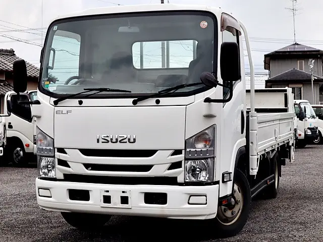 いすゞ エルフ TRG-NPR85AR(2WD)の写真1