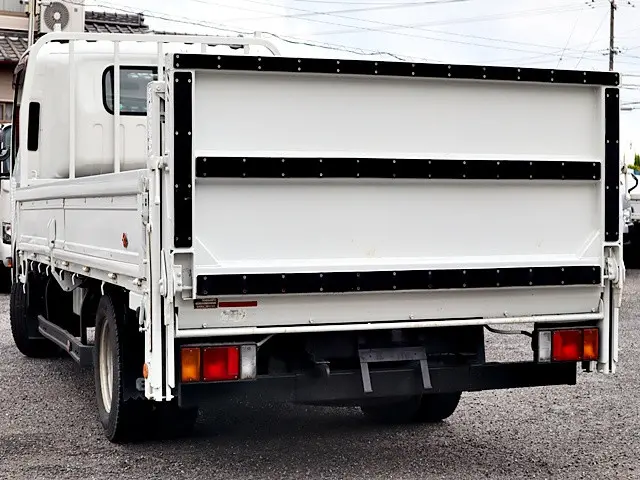 いすゞ エルフ TRG-NPR85AR(2WD)の写真2