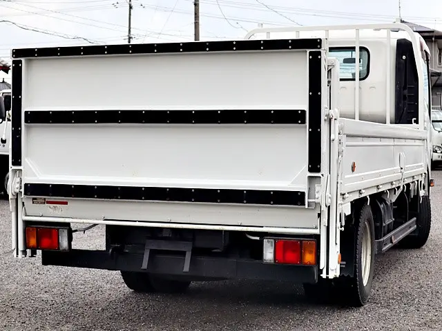 いすゞ エルフ TRG-NPR85AR(2WD)の写真3