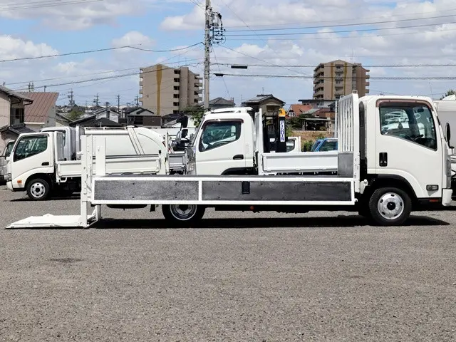 いすゞ エルフ TRG-NPR85AR(2WD)の写真10