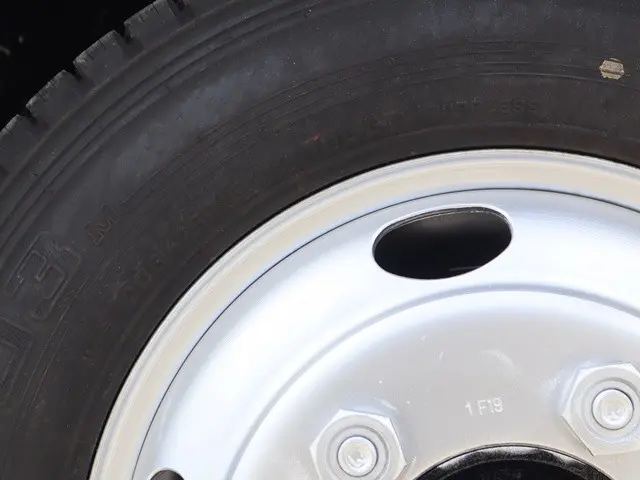 いすゞ エルフ TRG-NPR85AR(2WD)の写真23