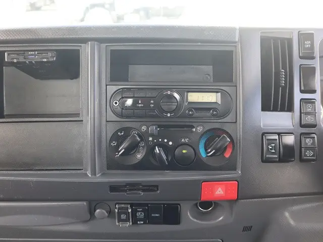 いすゞ エルフ TRG-NPR85AR(2WD)の写真38