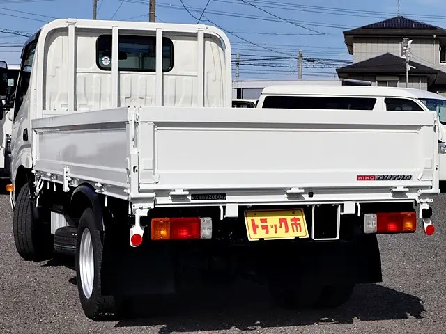 日野 デュトロ 2RG-XZC605M(2WD)の写真7
