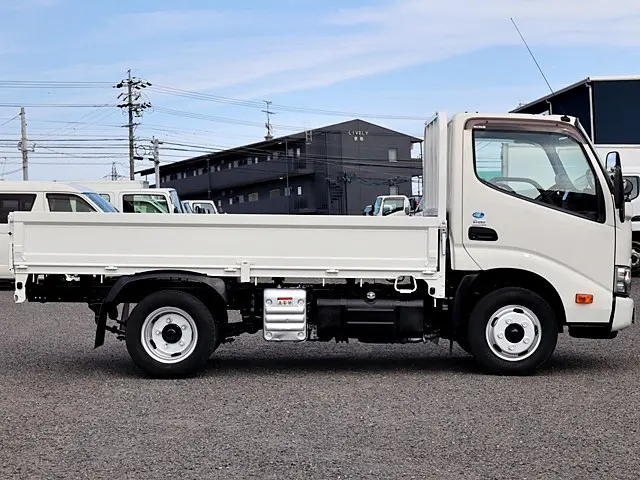 日野 デュトロ 2RG-XZC605M(2WD)の写真8