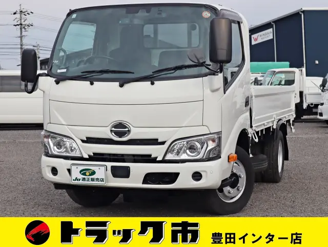 日野 デュトロ 2RG-XZC605M(2WD)の写真1