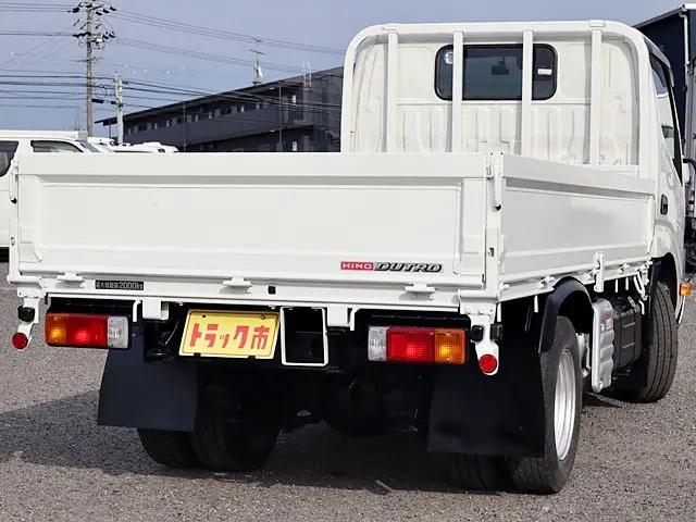 日野 デュトロ 2RG-XZC605M(2WD)の写真5