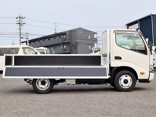 日野 デュトロ 2RG-XZC605M(2WD)の写真10