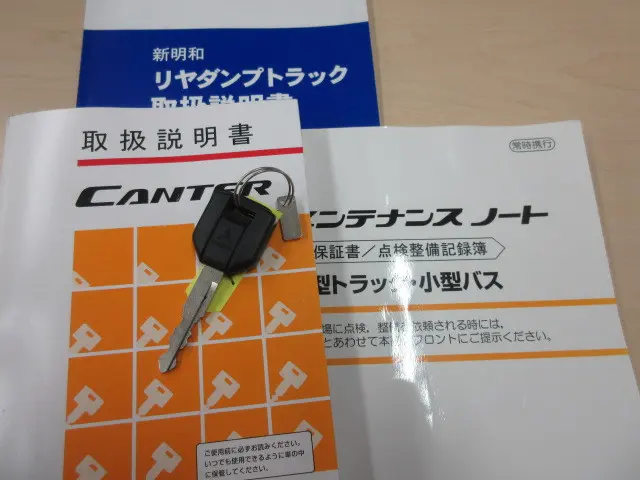 三菱 キャンター TPG-FBA60(2WD)の写真5