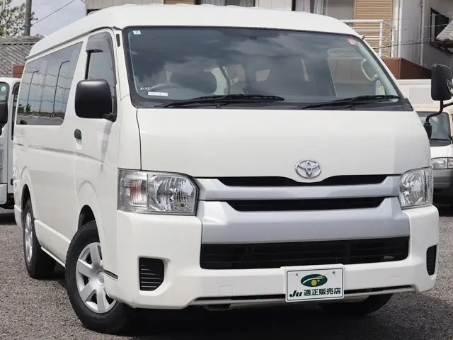 トヨタ ハイエース CBA-TRH214W(2WD)の写真4