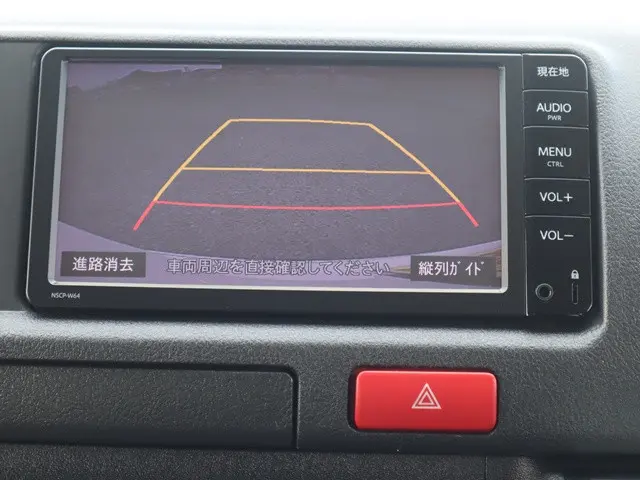 トヨタ ハイエース CBA-TRH214W(2WD)の写真16