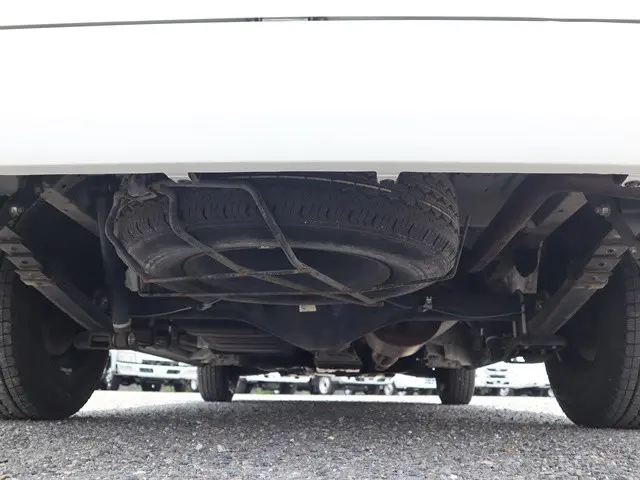 トヨタ ハイエース CBA-TRH214W(2WD)の写真21