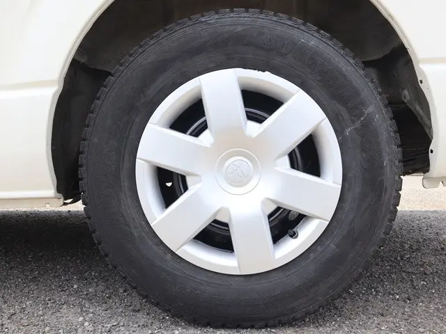 トヨタ ハイエース CBA-TRH214W(2WD)の写真27