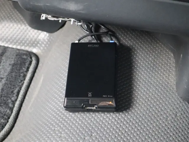 トヨタ ハイエース CBA-TRH214W(2WD)の写真41