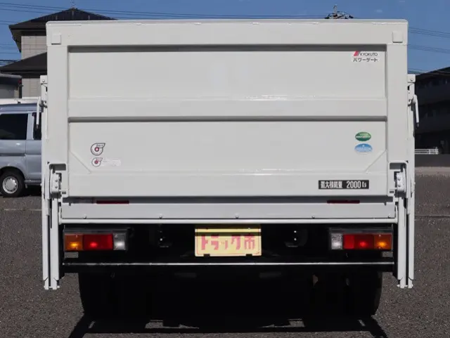三菱 キャンター TPG-FEA50(2WD)の写真6