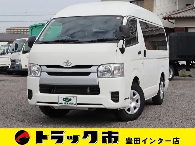 トヨタ ハイエースバン CBF-TRH200K(2WD)の写真1