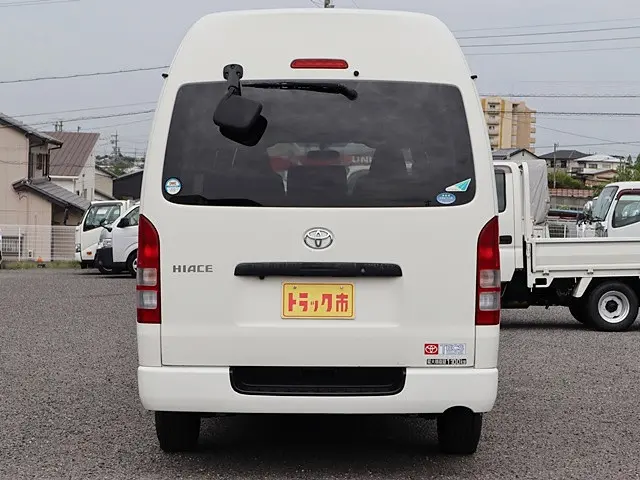 トヨタ ハイエースバン CBF-TRH200K(2WD)の写真6