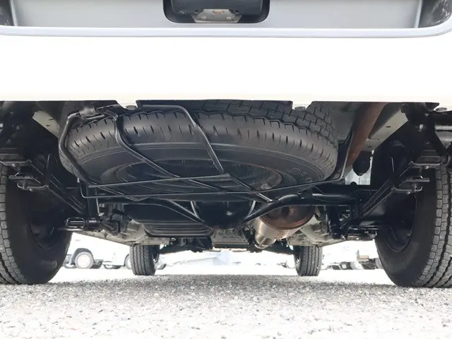 トヨタ ハイエースバン CBF-TRH200K(2WD)の写真27