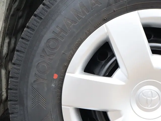 トヨタ ハイエースバン CBF-TRH200K(2WD)の写真28