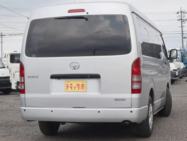トヨタ ハイエース 3BA-TRH214W(2WD)の写真5