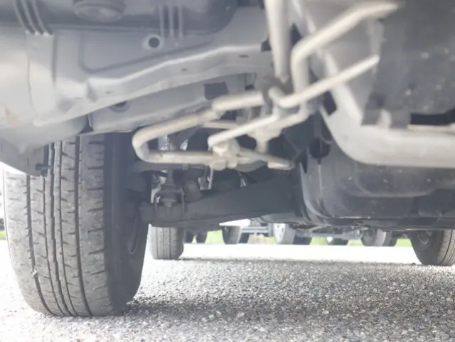 トヨタ ハイエース 3BA-TRH214W(2WD)の写真17