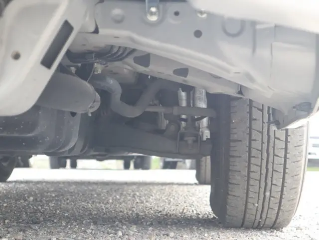 トヨタ ハイエース 3BA-TRH214W(2WD)の写真18
